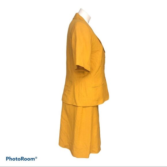 Vintage 70s Yellow Skirt Suit Blazer Set Padded Shoulder Size 8 - Picture 6 of 9